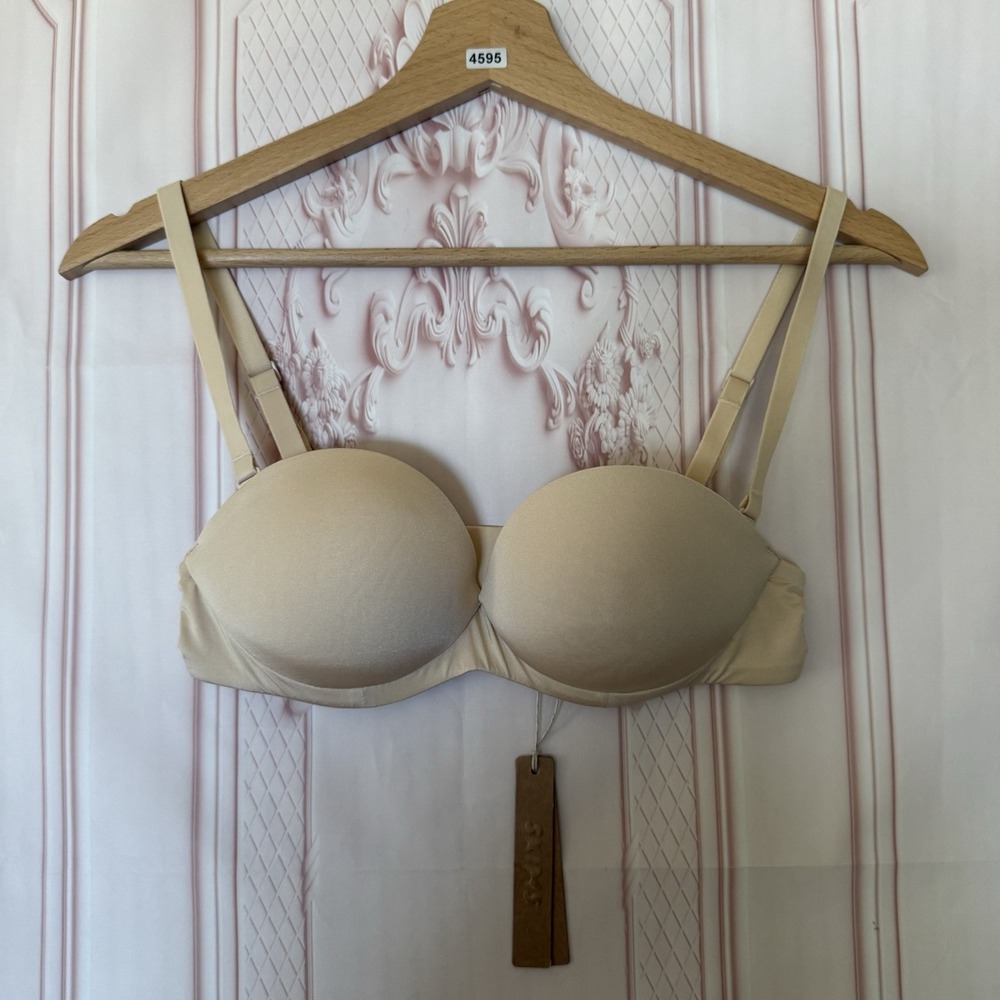 Skims Ultimate Strapless Bra In Sand Size 32B NWT $60